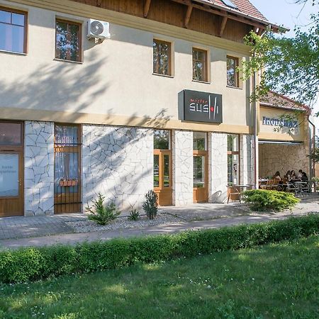 Forras Apartman Έγκερ Εξωτερικό φωτογραφία